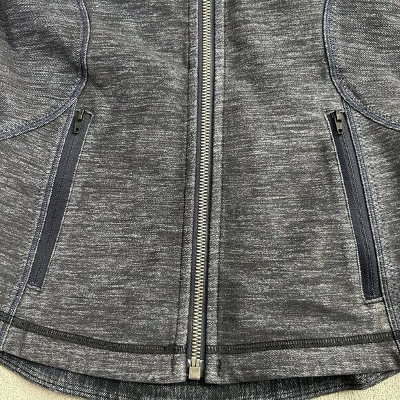 Lululemon Forme Jacket Womens 4 Reversible Slub Denim Inkwell Athleisure Workout - Picture 6 of 15